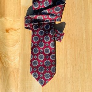 Jsaeo red blue silk tie